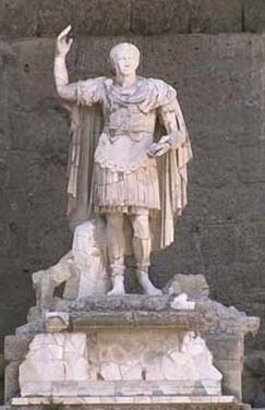Статуя Императора Августа